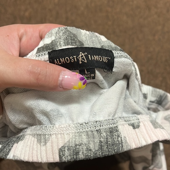 Almost Famous strapless romper - Picture 3 of 3